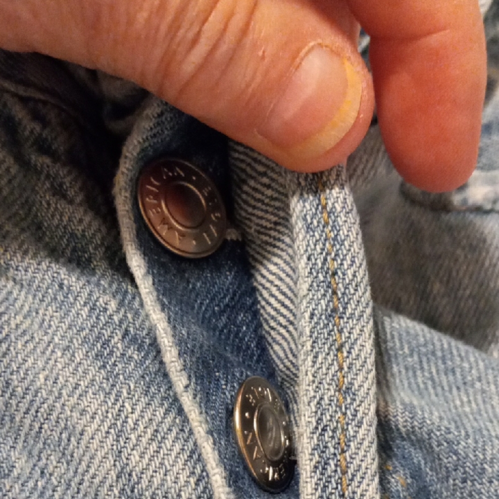 American Eagle Outfitters Light Blue Distressed Jean Shorts - Picture 5 of 5